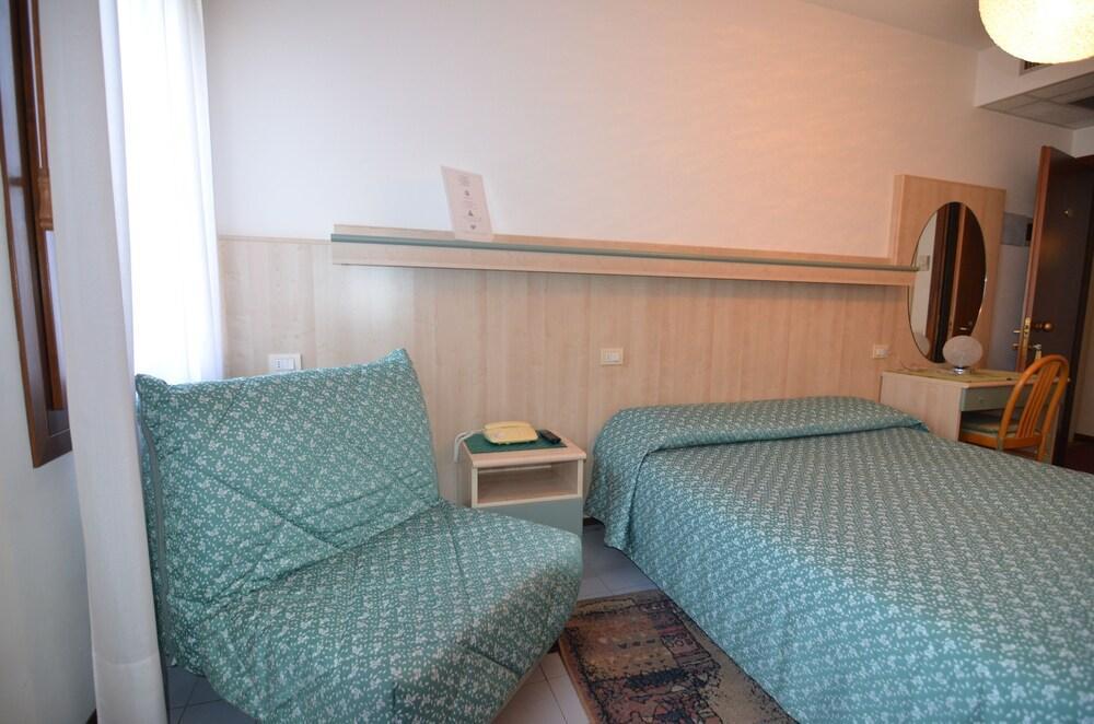 Hotel Magnolia Преганциол Екстериор снимка