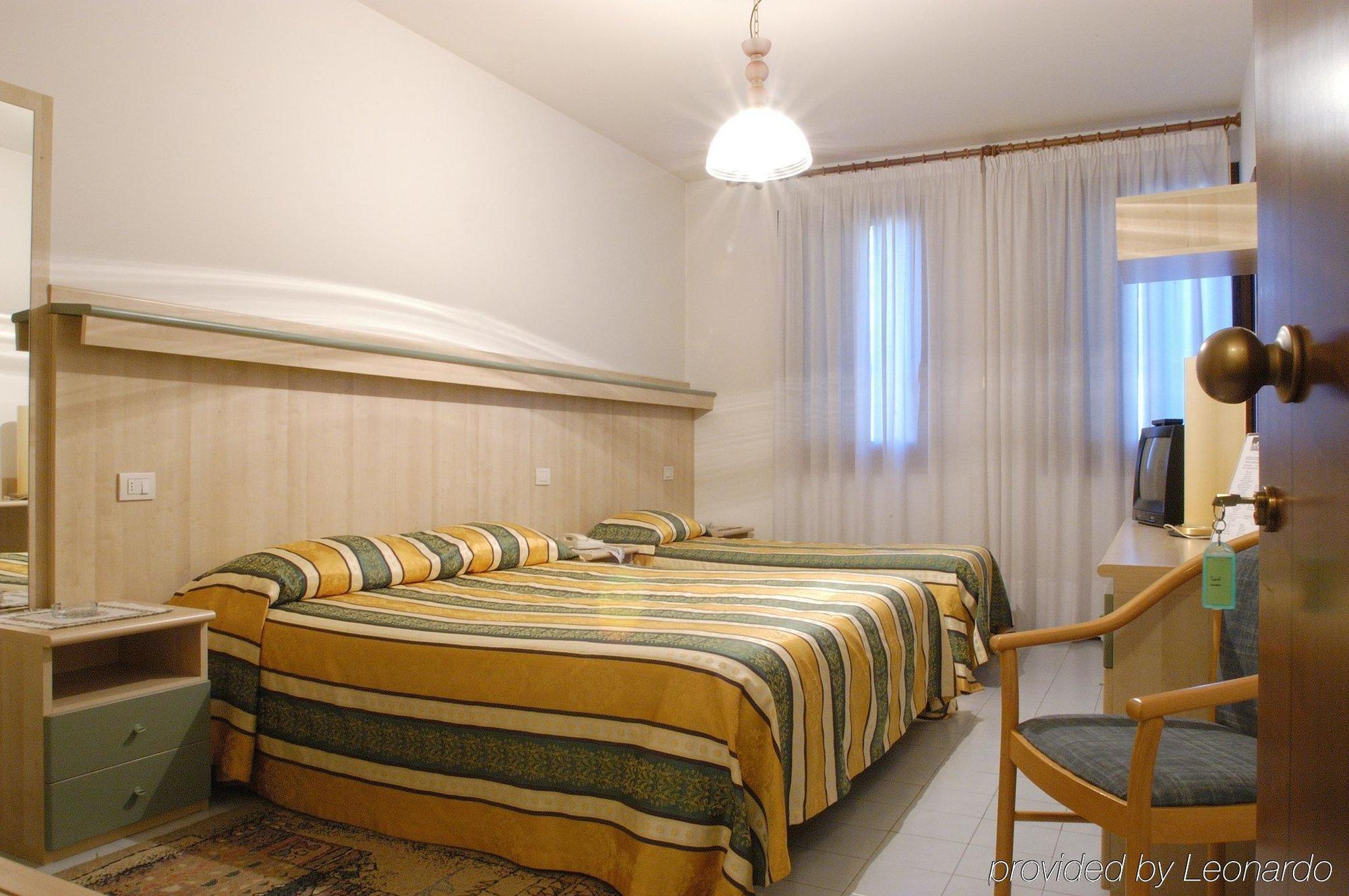 Hotel Magnolia Преганциол Стая снимка